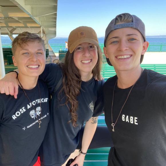 Meet your Posher, Julia - Picture 1 of 1